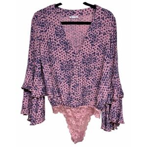 FREE PEOPLE Ditsy Floral Bell Sleeve Bodysuit Women's Size Small